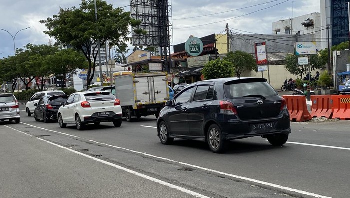 **ODGJ Viral, Pemuda Depok Jadi Korban Pelemparan Batu di Margonda, Polisi Turun**