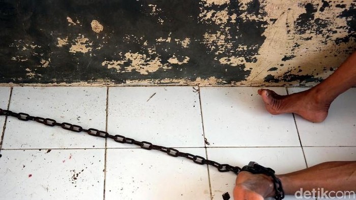 4 Anak Boyolali Dirantai, Sebulan Tak Makan Nasi: Krisis Kemanusiaan atau Pengecatan?