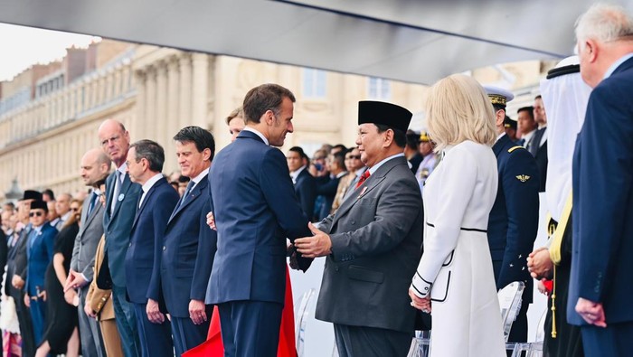 **Sejarah Baru Indonesia: Prabowo Subianto Jadi Tamu Pertama dari RI di Bastille Day**
