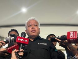 **Kejagung: Eks Stafsus Nadiem Masih di LN, Ibrahim Arief Tahanan Kota**