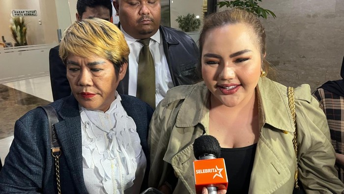 **8 Jam Diperiksa Bareskrim, Lisa Mariana Ungkap Dicari Pertemuan dengan RK**