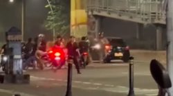 “Sekali Dayung 2-3 Pulau Terlampaui, Tawuran di Jakpus Sambil Jarah Warung: Tragedi atau Tradisi?”