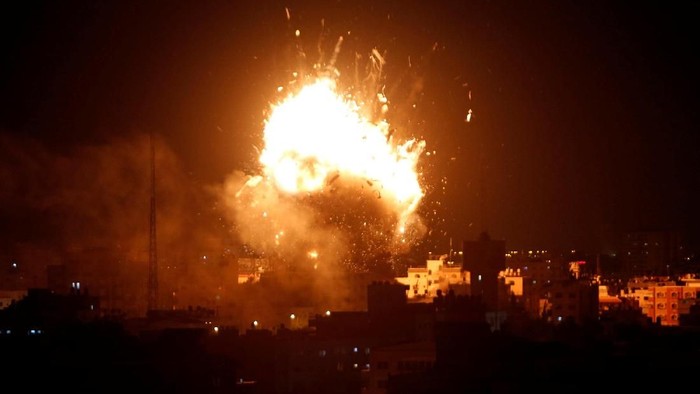 **Langka, Israel Minta Maaf Setelah Menyerang Satu-Satunya Gereja Katolik di Gaza**