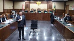 Di Ruang Sidang, Hasto Bawa-bawa Kasus Anas Urbaningrum dan Antasari Azhar, Berikut Reaksi Mengejutkan!