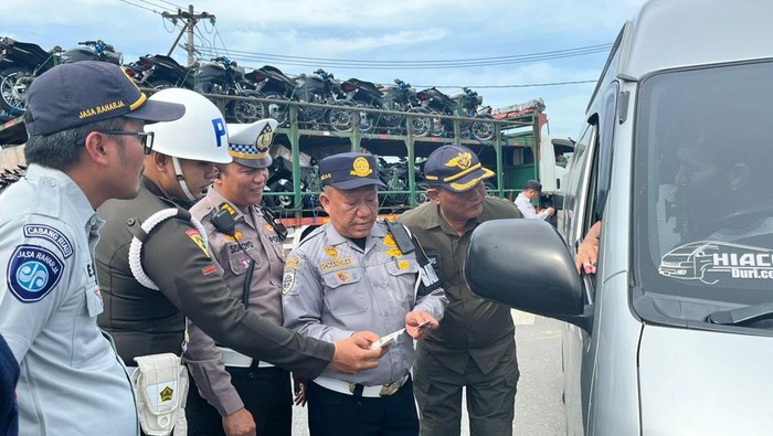 Ratusan Kendaraan Gagal Lolos E-TLE di Riau: Sebuah Operasi Patuh yang Memicu Protes
