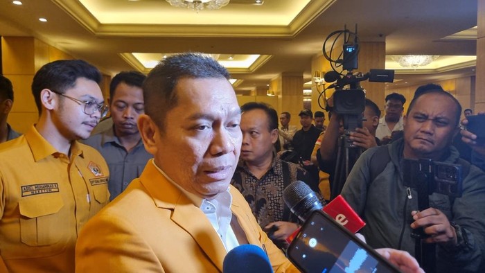 Adies Kadir: Siapakah Calon Ketua Umum MKGR di Rakornas Ini?