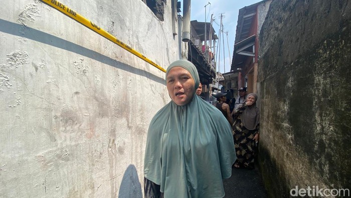 Kebakaran Tebet: Warga Dengar Teriakkan Histeris 'Mama Tolong', Tragedi Nyata yang Menyedot Perhatian!