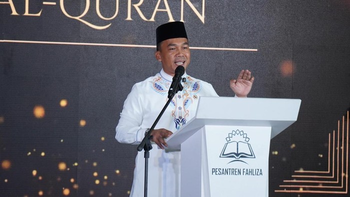 Menteri Wihaji Hadiri Wisuda Tahfiz: Agama sebagai Pondasi Utama Membangun Keluarga yang Harmonis!