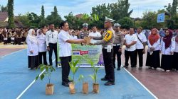 “Polres Kuansing Inovatif, Masukkan Pohon ke Sekolah dalam Gerakan Green Policing!”