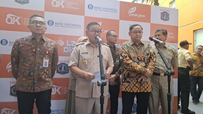 Digital Dominasi: Pramono Ungkap 6,2 Juta Orang di Jakarta Belanja Online