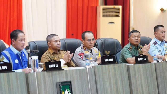 **KLH Dukung Polda Riau Tindak Pelaku Karhuta: Jangan Ada Toleransi bagi Perorangan atau Korporasi!**