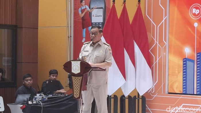 Pramono: Bank Jakarta & APKLI, Solusi untuk Menaikan Kualitas Hidup PKL!