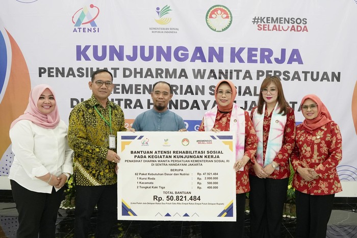 Dharma Wanita Kemensos dan 3 Aksi Sosial yang Guncangkan Sentra Handayani!