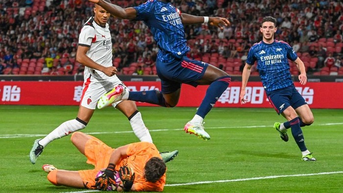 **Allegri: Kekalahan dari Arsenal Jadi Pelajaran Emas untuk Milan**