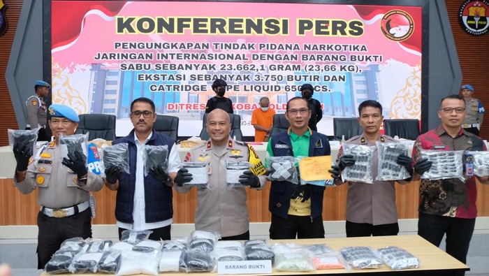 Polda Riau Bongkar Narkoba Rp 25 M, Pelaku Ditangkap Saat Mau Lamar Pacar!