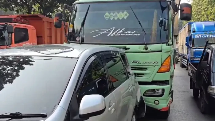 Tragedi Mengerikan Truk Rem Blong Pagi-pagi, Tabrak Belasan Kendaraan di Jaktim