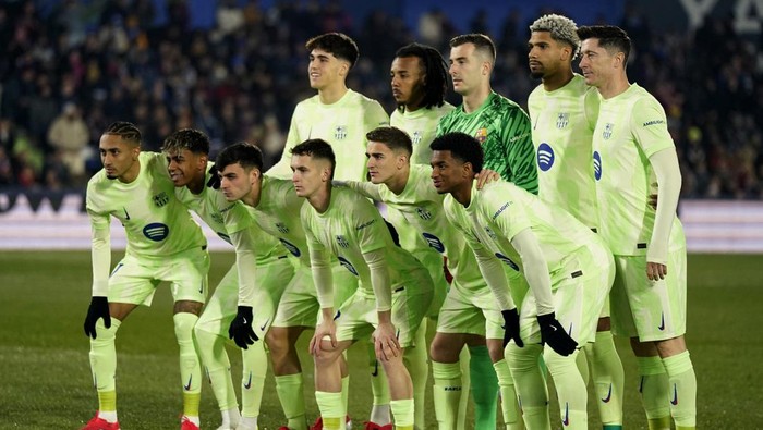 **Barcelona melawan Vissel Kobe, Tur Pramusim ke Jepang Berhasil Dilanjutkan Setelah Penyelesaian Masalah Pembayaran**