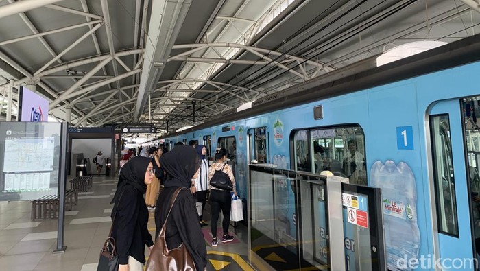 Warga Dukung Perpanjangan MRT Jakarta Sampai Serpong: Solusi Nyata untuk Redakan Macet