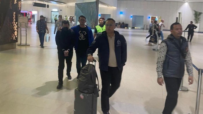 Polri Berhasil Jemput Buron Interpol Penipu dari Tanzania, Rasli Syahril Dihukum