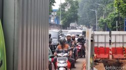 Proyek Galian Jadi Penyebab, Lalu Lintas di Jalan TB Simatupang Jaksel Terhenti