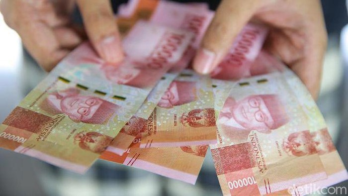 149 Ribu Warga Jakarta Terima Bansos Rp 300 Ribu, Apakah Ini Solusi untuk Krisis Ekonomi?