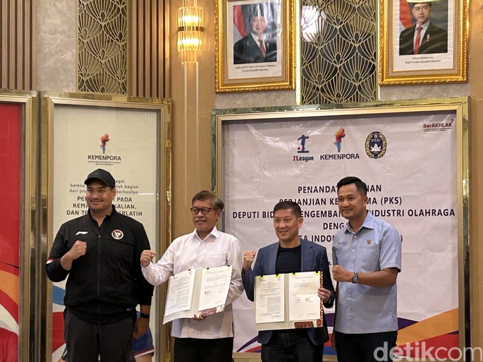Kemenpora & Operator Liga: Pendidikan Suporter, Solusi untuk Aksi Teror di Lapangan?