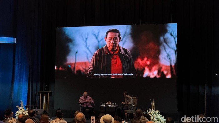 SBY: Ketimpangan Mencekam, Miliarder ke Angkasa saat Jutaan Orang Menderita Kebutuhan