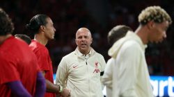 **Arne Slot: Liverpool Kembali ke Kerja Keras Setelah Gelar Ke-20**