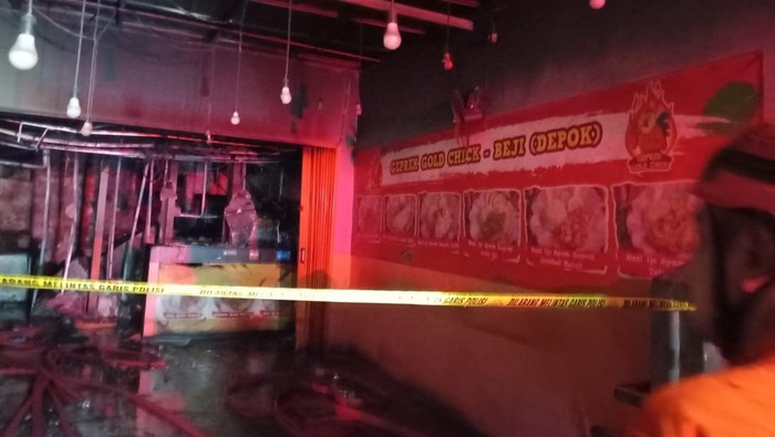 1 Korban Kebakaran Kios di Depok Meninggal, Diduga Keracunan Asap - Update 1