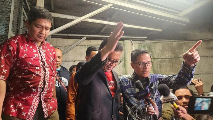 **Hasto Berterima Kasih ke Prabowo Usai Diberi Amnesti, Bebas dari Rutan KPK**