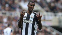 Liverpool Tawar Isak Rp 2,39 T Ditolak, Newcastle Maunya Segini: Siapa yang Akan Menang?