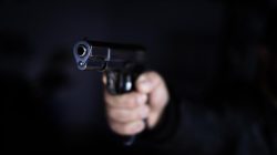 Pria Tidak Dikenal dengan Pistol Menyebabkan Kericuhan di Tangsel: Video Viral Mengejutkan