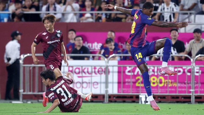 Pelan-pelan Saja, Rashford! Adapting to Barcelona's Football Culture