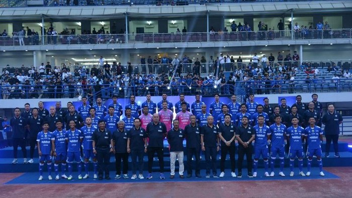 Persib Siap Guncang Liga 2025/2026 dengan 31 Pemain Bertenaga!