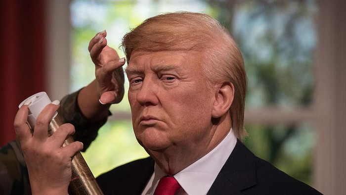 API AMARAH BRASIL MEMBAKAR PATUNG TRUMP, PROTESTA TAK KAPUNG TINJANG TARIFF TINGGI