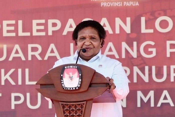 Papua Teladan Demokrasi, Wamendagri Lepas Logistik PSU!