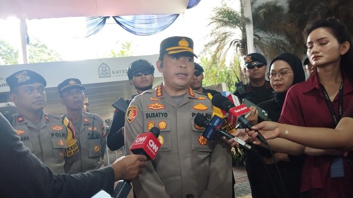 Polisi Tangkap Oknum yang Ngaku Polisi Minta SIM di Mal Jakpus