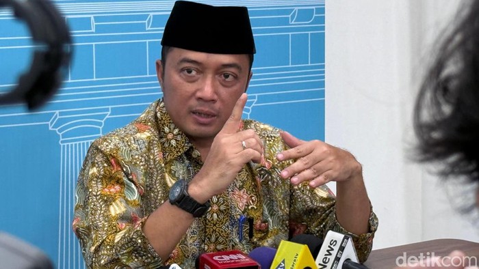 Mensesneg soal Isu Munaslub Golkar: Jangan Dikaitkan dengan Istana - Update 1