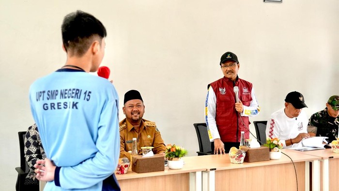 Cek Kesehatan Gratis Awali MPLS Sekolah Rakyat di Gresik - Update 1
