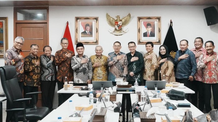 **Soal Penulisan Sejarah, Fadli Zon: Pemerintah Siap Terima Kritik-Kolaborasi**