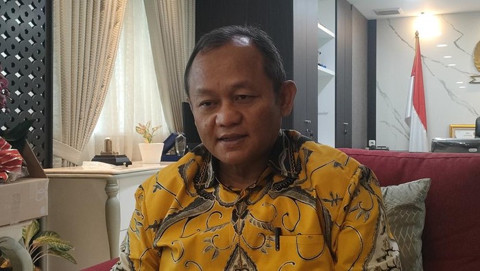 **Golkar Soal Pihak Tak Berkeringat Mau Masuk Kabinet: Jangan Paksa Prabowo, Peringatan Sarmuji**