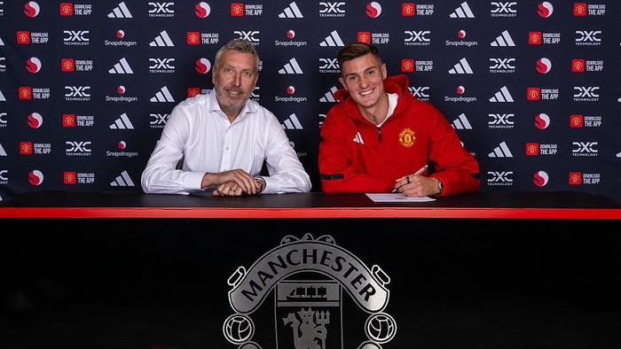**Benjamin Sesko Resmi Gabung Manchester United, Kekuatan Baru di Lini Depan**