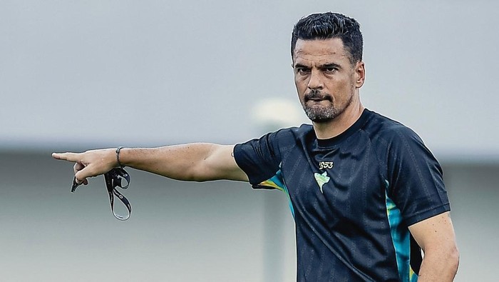 **Debut Carlos Pena di Persita, Pertemuan Menarik dengan Mantan Tim Persija**