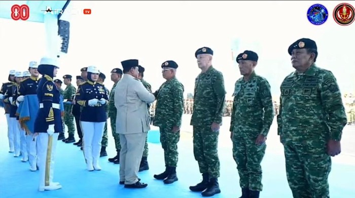 **Musa Bangun-Glenny Kahuripan Dapat Pangkat Kehormatan Bintang 3 dari Prabowo: Apa Makna Kenaikan Pangkat bagi TNI?**