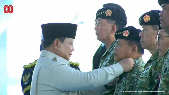 Daftar Penerima Pangkat Kehormatan dari Prabowo: Sjafrie hingga Ali Sadikin - Update 1