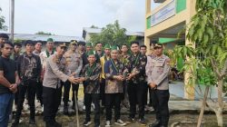 **Mahasiswa HMI dan Polisi Dumai Wujudkan Keadilan Ekologis dengan Tanam Pohon di Panti Asuhan**