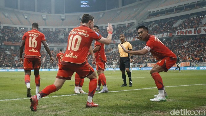 **Hasil Persija Vs Persita: Allano 2 Gol, Macan Kemayoran Dominasi 4-0 di Laga Pembuka Super League**