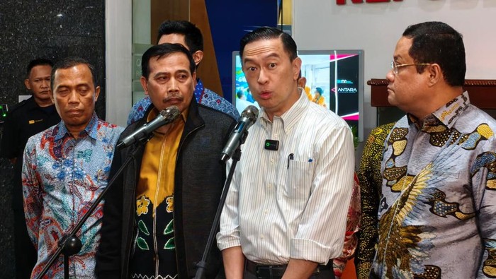 Alasan Tom Lembong Lapor Sana Sini Usai Dapat Abolisi - Update 1