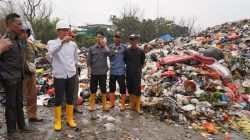 Wabup Bogor Dukung Pekerja di TPA Galuga, Terima Keluhan Penambahan APD