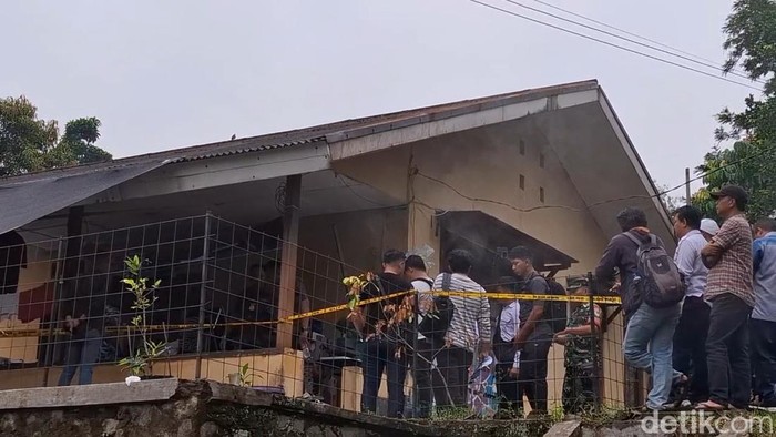 **Geger Mayat Perempuan Bersimbah Darah Ditemukan di Perumahan Purwakarta, Dea Permata Korban Tragedi**